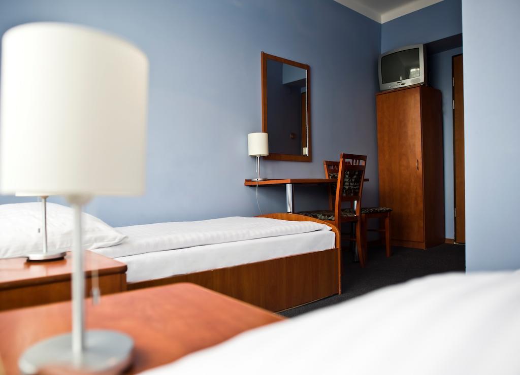 Hotel Korona Łuków Quarto foto