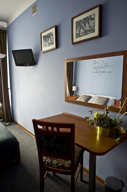 Hotel Korona Łuków Quarto foto